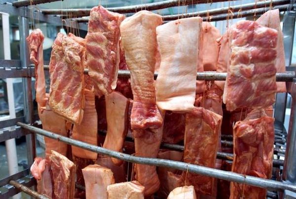 Мясные интервенции правительства признаны нецелесообразными