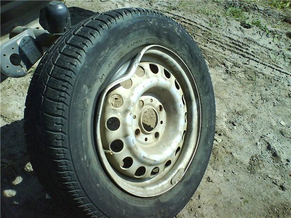 Российские автомагазины реализуют колесные диски с липовыми сертификатами