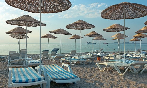 Интерес организованных туристов к России падает