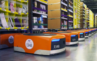 На складах Amazon функционирует сотня тысяч роботов