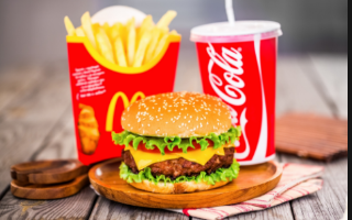 В Госдуме предложили признать McDonald’s иностранным агентом