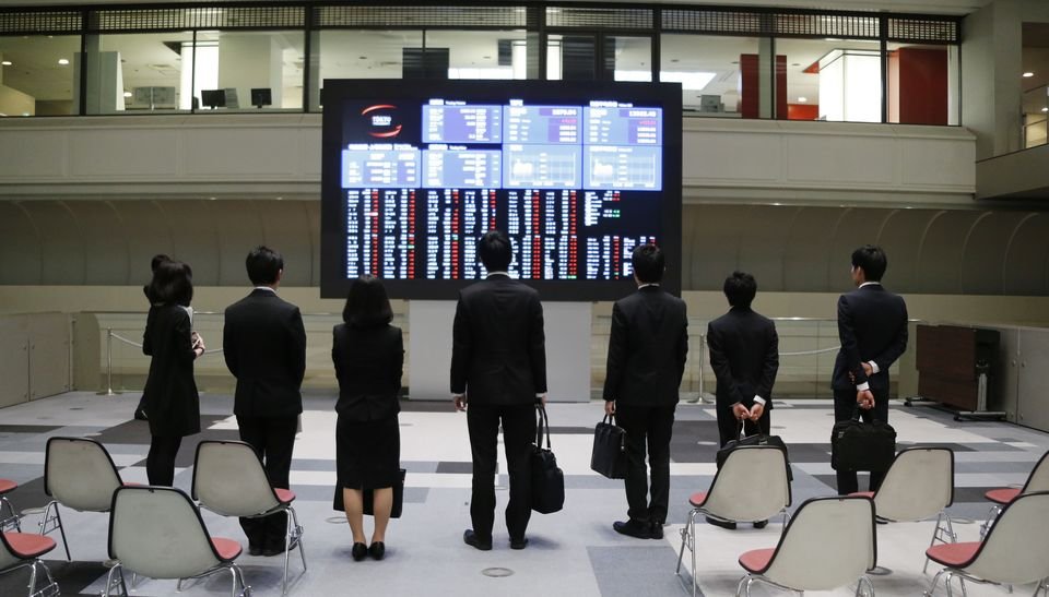 Инвесторы уходят с российского рынка в ожидании расширения санкций