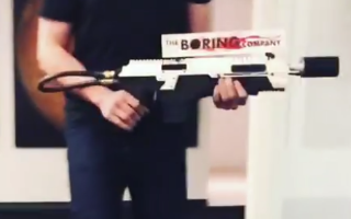 Илон Маск начал предпродажу доступных огнеметов