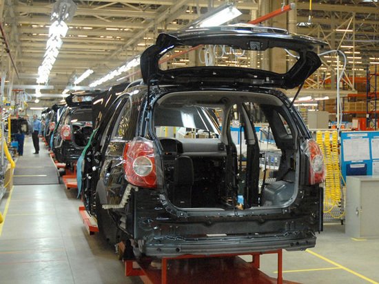 Стоимость импортных автомобилей в России растёт из-за политики правительства