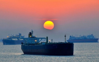 Иран нарастил экспорт нефти на 400 тысяч баррелей без увеличения добычи