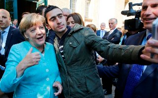 «Альтернатива для Германии» подала иск к Меркель