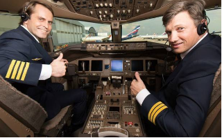 «Аэрофлот» переманивает к себе военных летчиков