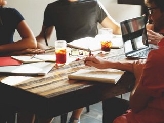 Виды Платежей на Форексе — Комиссия Брокера, Спред и Своп