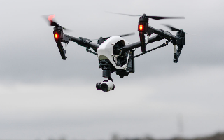 Пробки и ДТП на американских дорогах начнут контролировать дроны