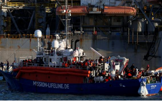 Мальта конфискует спасательное судно Lifeline