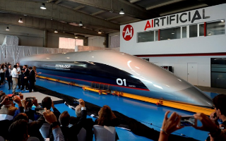 В Испании презентовали первую в мире пассажирскую капсулу Hyperloop