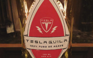 Tesla решила подзаработать на выпуске текилы?