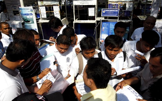 Япония готовится принять сотни тысяч иностранных рабочих