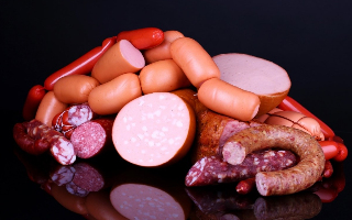 Колбасы и сосиски могут значительно вырасти в цене