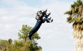 Jetpack Aviation анонсировала первую в истории гонку на реактивных ранцах
