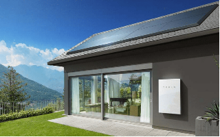 Ради Model 3 Маск жертвует рынком чистой энергии