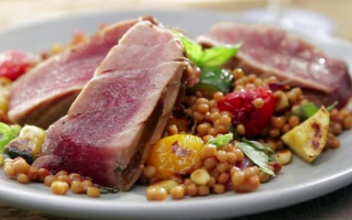 В американских магазинах появился тунец из бобовых и водорослей