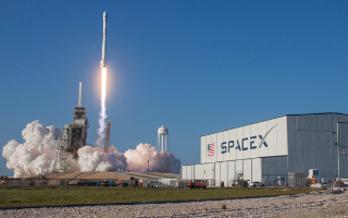 SpaceX через суд выяснит отношения в американскими ВВС