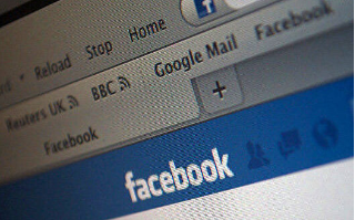 Facebook сменил слоган: предполагается введение платы?