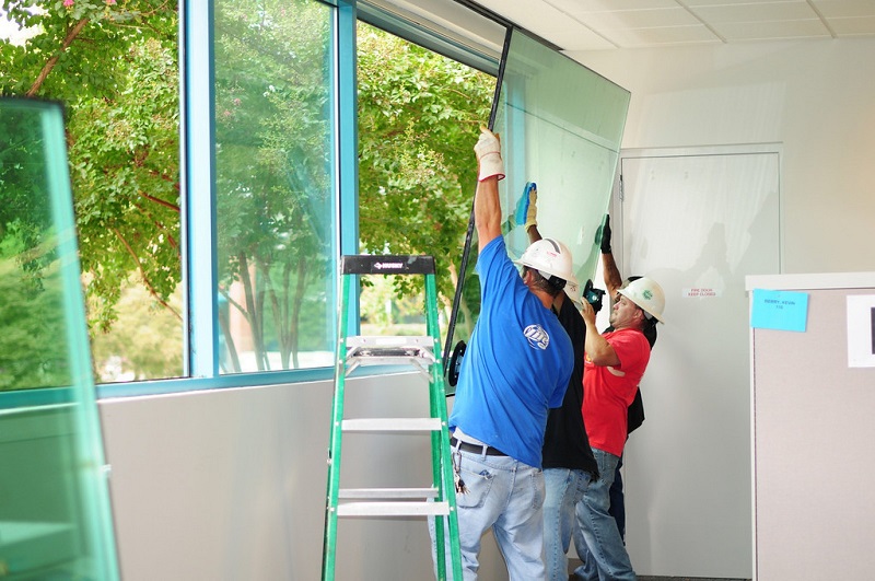 ОСТЕКЛЕНИЕ БАЛКОНА ПОЗВОЛИТ ПОЛУЧИТЬ ДОПОЛНИТЕЛЬНУЮ ЖИЛУЮ ПЛОЩАДЬ В КВАРТИРЕ