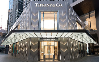 Французская группа LVMH планирует приобрести ювелирный бренд Tiffany