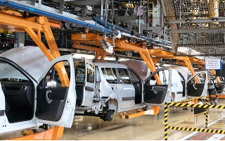 Российские автоконцерны нарастили экспорт почти на 30%