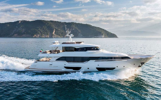 Риски в экономике обернулись падением продаж яхт