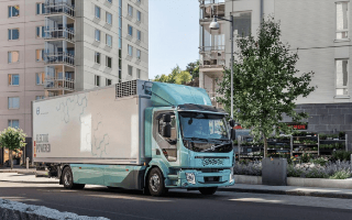 Volvo Trucks анонсировала продажи электрогрузовиков в Европе