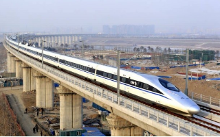 В Китае запущена высокоскоростная железная дорога