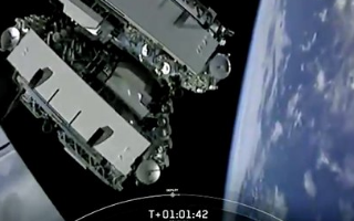 SpaceX отправила на орбиту очередные 60 интернет-спутников