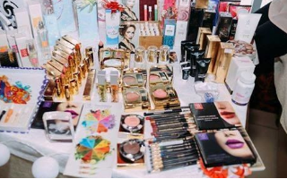 США введут 25-процентные пошлины на французскую косметику