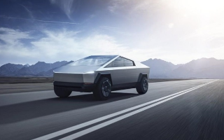 Маск анонсировал выпуск мини-версии Cybertruck