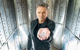 Британский мультимиллионер займется производством алмазов «из неба»