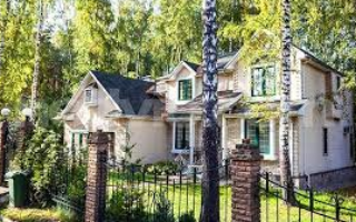 Россиянам назвали главные правила выбора загородного дома