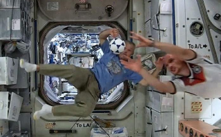 В NASA нашли решение для стирки одежды в космосе