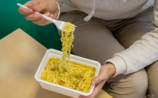 Россияне полюбили лапшу быстрого приготовления