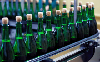 Производители предлагают на 18% повысить цену шампанского